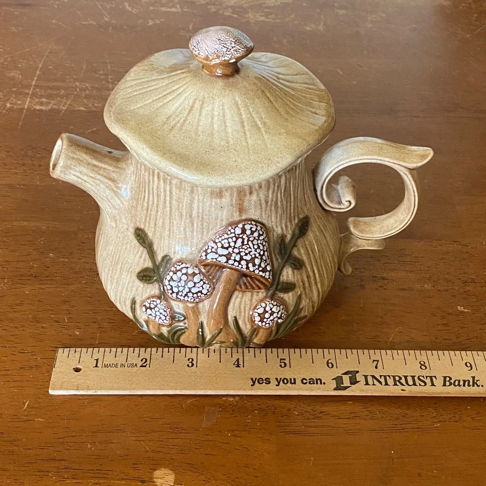 Arnel’s Beige Ceramic Mushroom Teapot Pitcher Set‎ 70s Cottagecore 2pc
